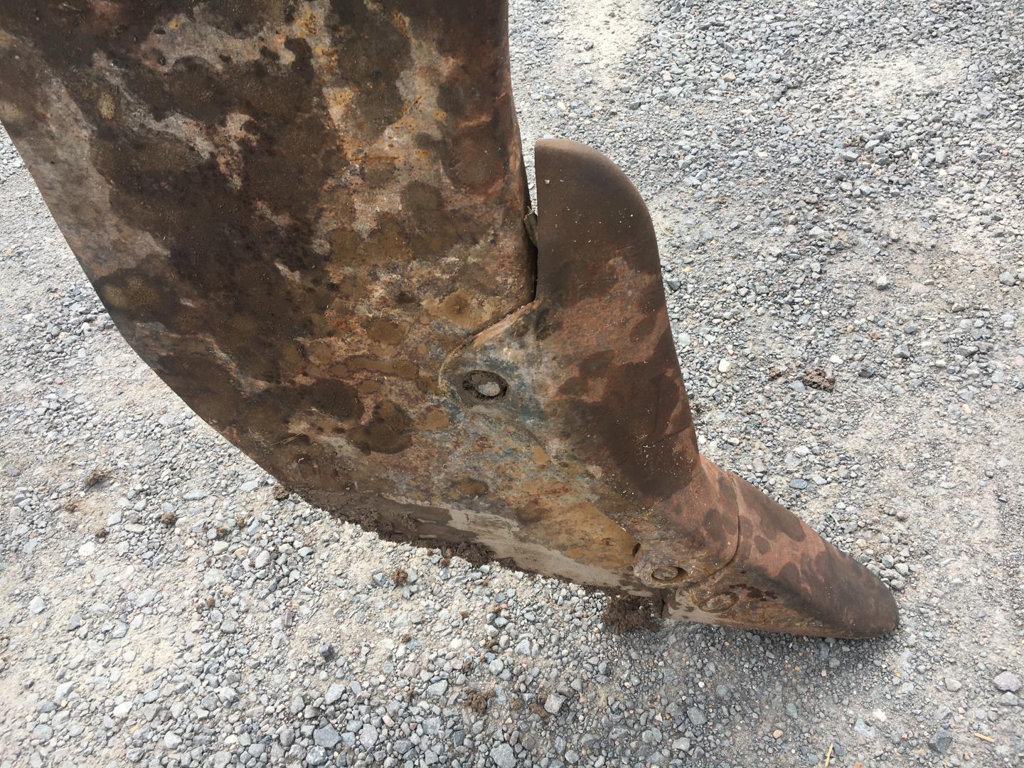 ./imagenes/INVOICE/2019/17097/RIPPER DE 83 PULGADAS (13).JPG